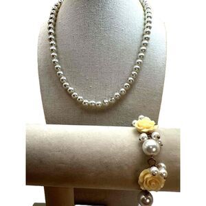 Flower Accents Bracelet and Glass Pearl Womens Jewelry Set Bracelet & Necklace